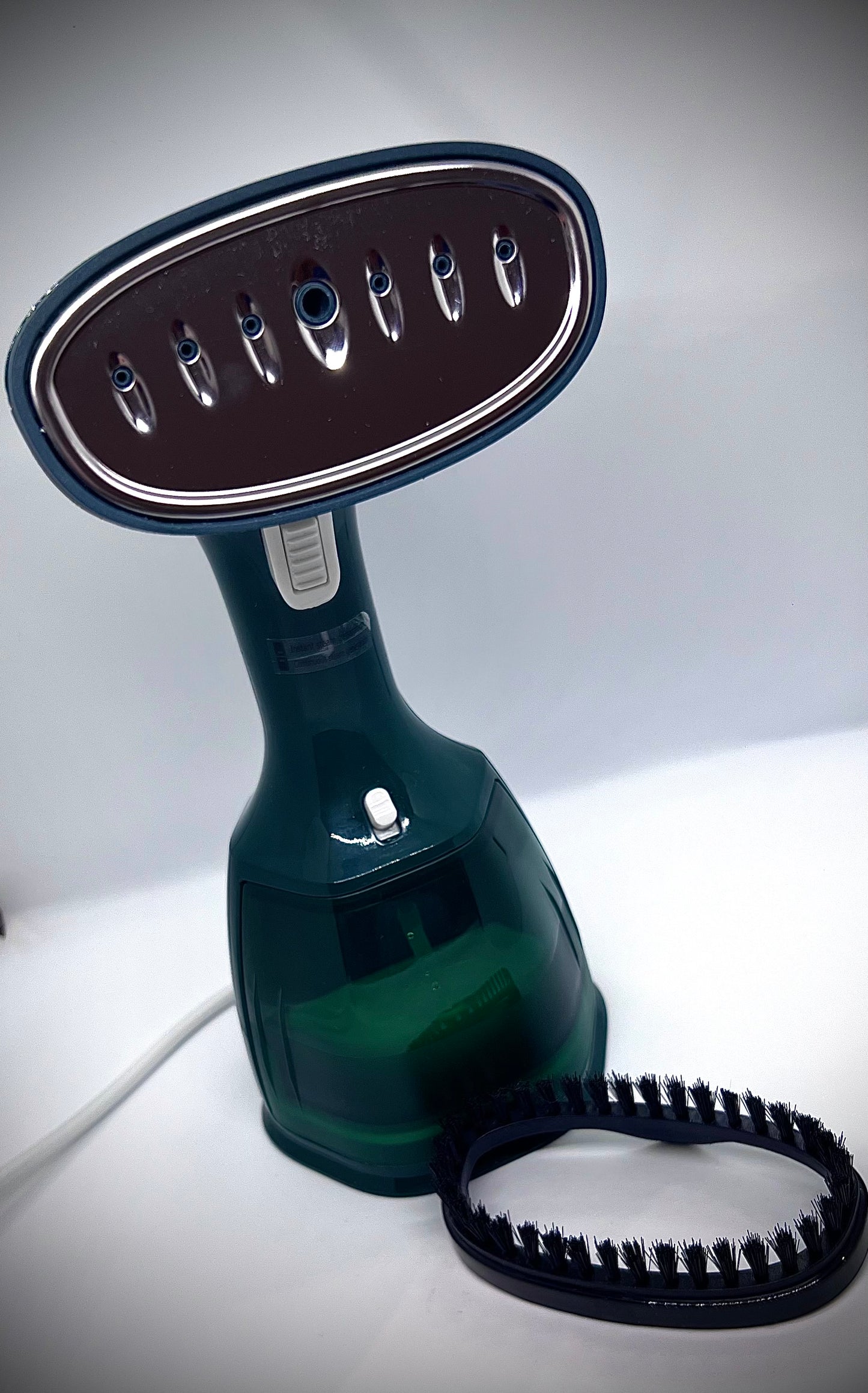 Garment steamer